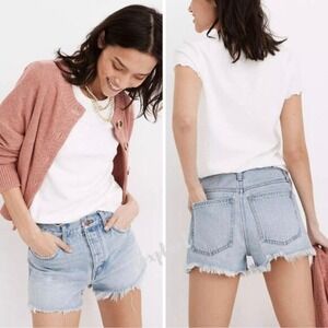 Madewell Relaxed Denim Shorts Women's Size 28 Light Wash Frayed‎ Hem Button Fly